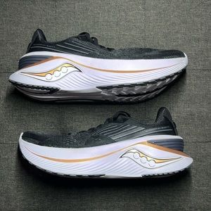 Saucony Endorphin Shift Womens US Size 8 1/2 .